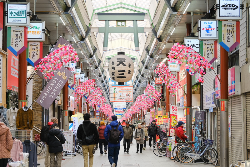 【梅田景點推薦】2025大阪梅田一日遊行程！藍天大廈、摩天輪、阪急百貨攻略