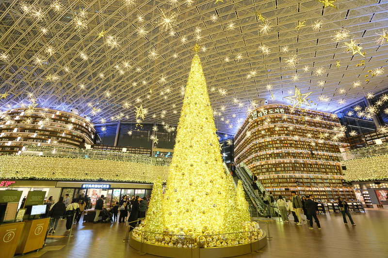 【韓國首爾】星空圖書館Coex Mall：巨無霸書架超吸睛！三成附近美食景點