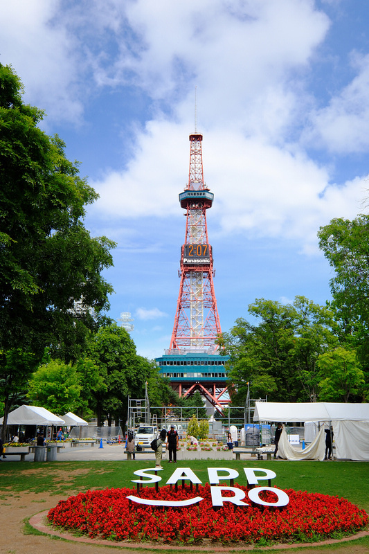 【札幌】大通公園：都市綠洲超熱鬧！必去雪祭啤酒節＆烤玉米好好