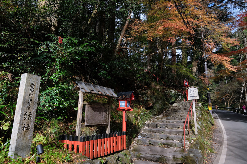 【京都】貴船神社：冬天白雪超美！秋天楓葉、點燈時間必去 (含