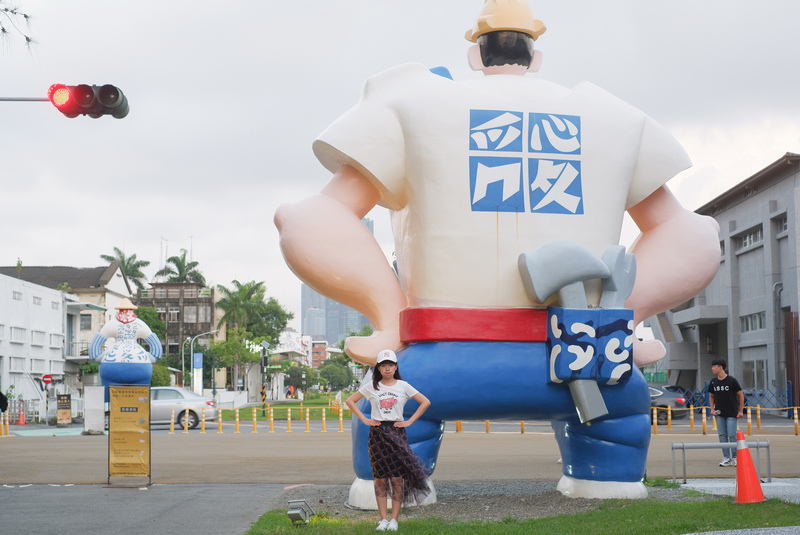 【高雄】駁二藝術特區怎麼玩介紹：捷運必看景點地圖＆美食餐廳展