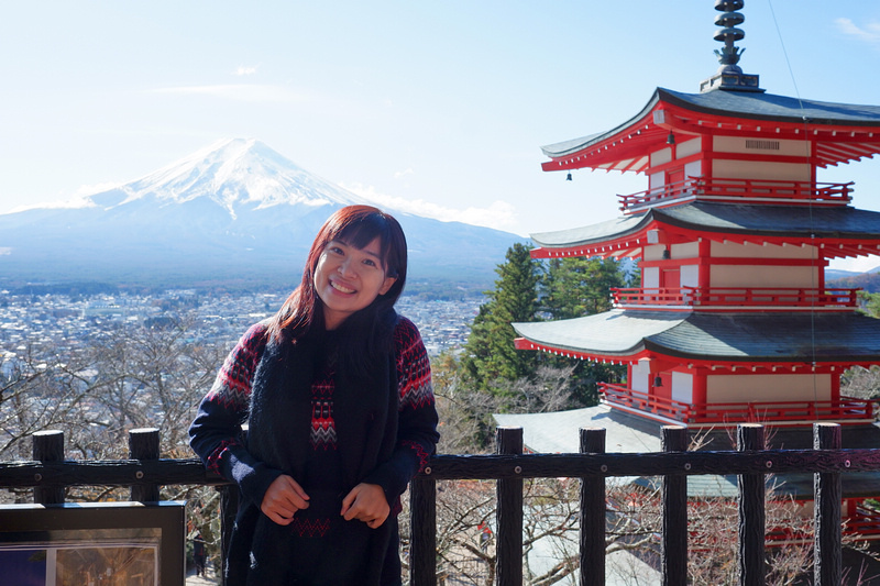 【河口湖】新倉富士淺間神社：絕美富士山景色！忠靈塔、鳥居櫻花