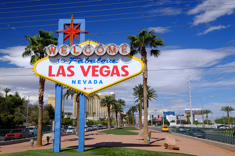 【拉斯維加斯標誌】Las Vegas sign：走進電影場景，必去打卡景點，要小心被騙錢