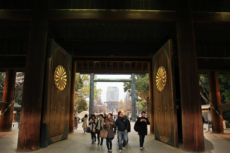 【東京】靖國神社：櫻花標準木在此！賞櫻花況指南樹，參拜爭議之