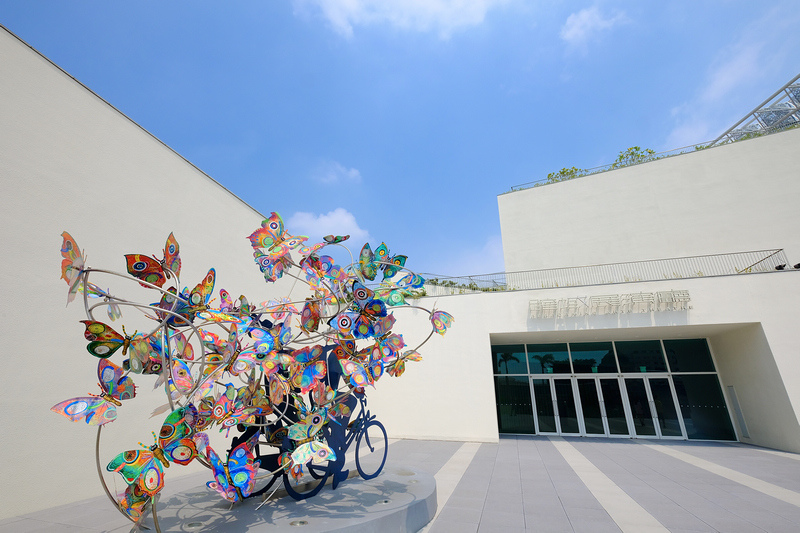 【台南美術館二館】全台最夯美術館！南美館門票展覽、餐廳美食＆