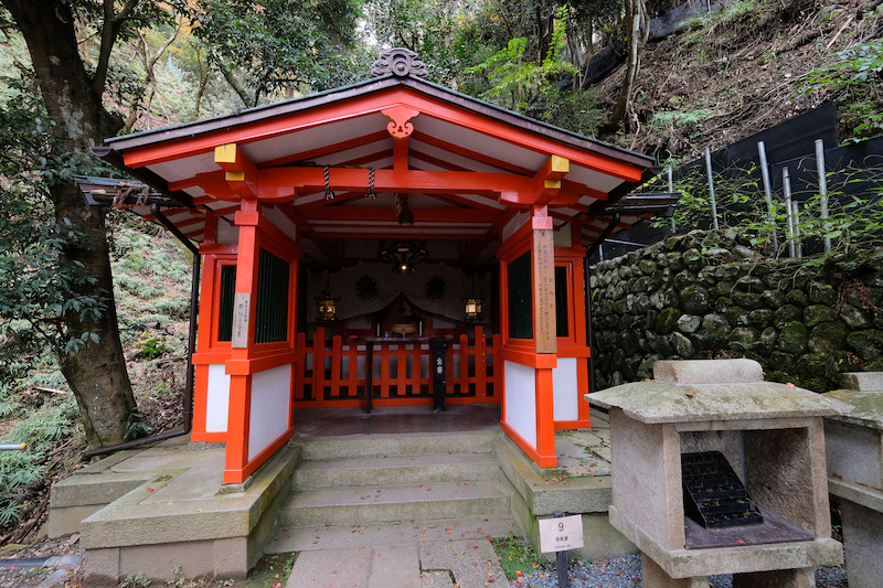 【京都楓葉景點】鞍馬寺：經典天狗必拍！門票、交通搭纜車上山最