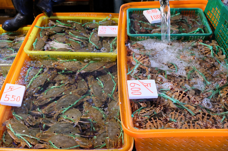 【新北萬里】龜吼漁港漁夫市集：餐廳美食、螃蟹推薦、交通景點一