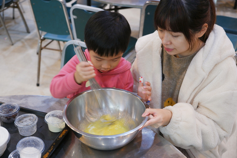 【苗栗通霄】飛牛牧場：擠奶餵羊趣！門票優惠、住宿餐廳親子一日