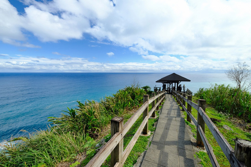 【花蓮豐濱】大石鼻山步道：輕鬆眺望無邊際海景！飛魚卵香腸也是