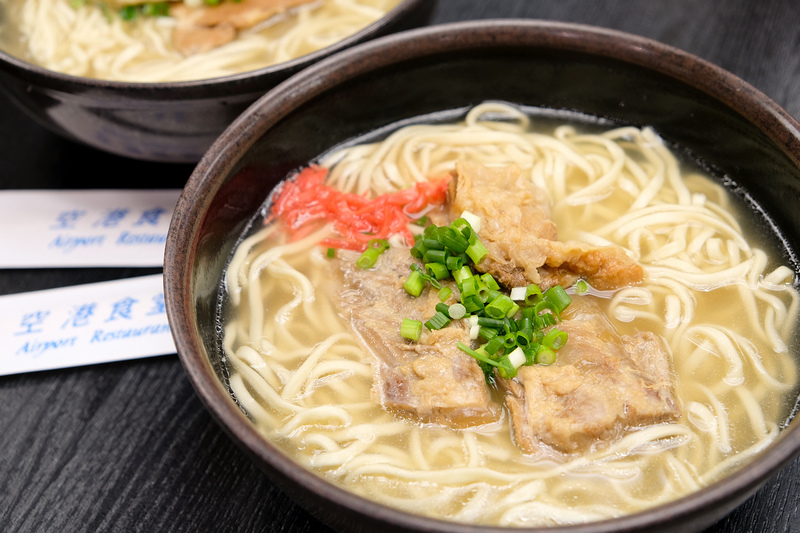 【沖繩】空港食堂：那霸機場隱藏版美食！沖繩麵、咖哩飯都只要600日元