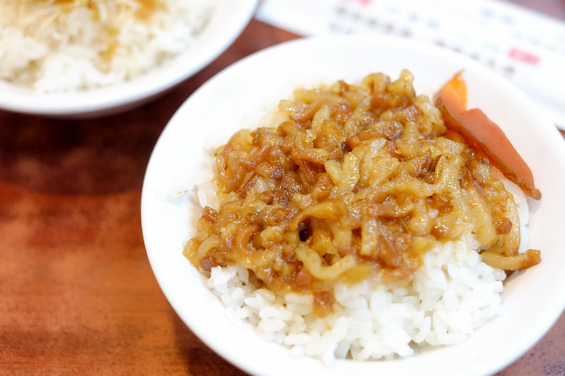 【淡水】：鬍鬚張魯肉飯 ♥ 全台最大魯肉飯連鎖店