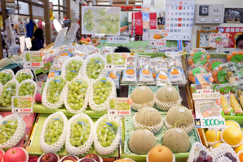 【北海道】函館朝市：帝王蟹、海鮮丼當早餐！必吃美食＆必買伴手