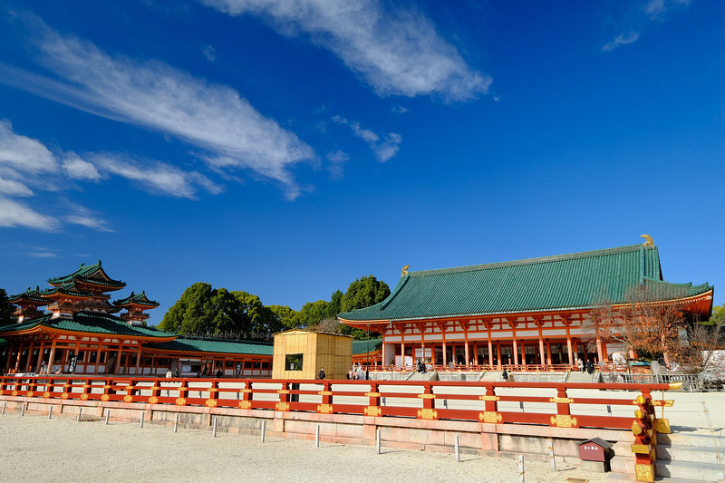 【京都】平安神宮：紀念建都千年而建！神苑櫻花夜櫻點燈＆楓葉必