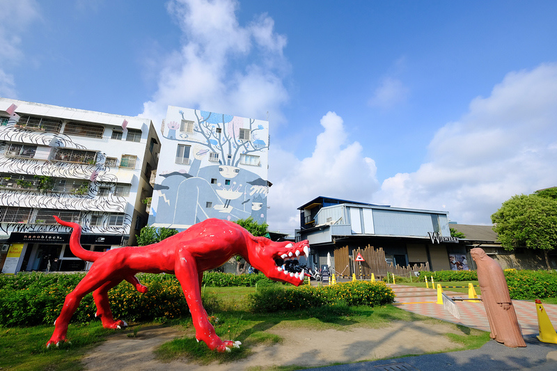 【高雄】駁二藝術特區怎麼玩介紹：捷運必看景點地圖＆美食餐廳展