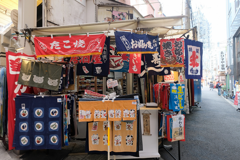 【大阪】千日前道具屋筋商店街：食物模型、廚房用品刀具，必買好