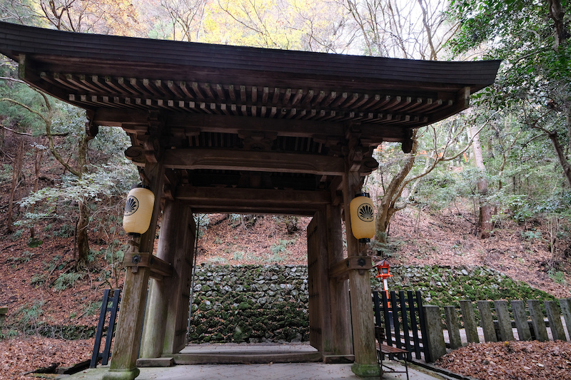 【京都楓葉景點】鞍馬寺：經典天狗必拍！門票、交通搭纜車上山最