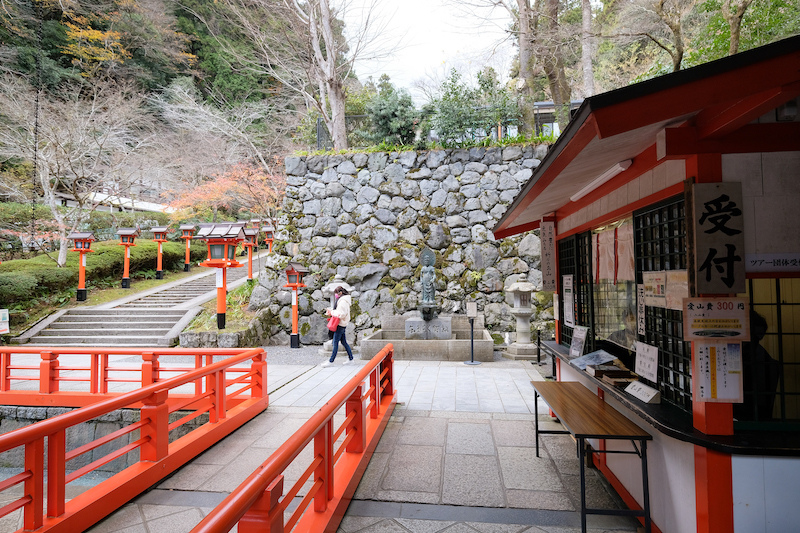 【京都楓葉景點】鞍馬寺：經典天狗必拍！門票、交通搭纜車上山最