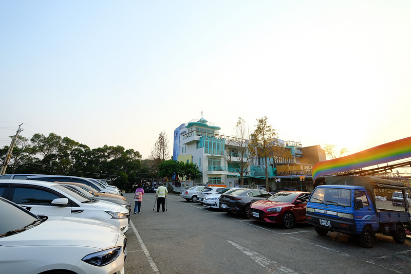 【南投】星月天空猴探井景觀餐廳：草泥馬＆百萬夜景超好玩！門票