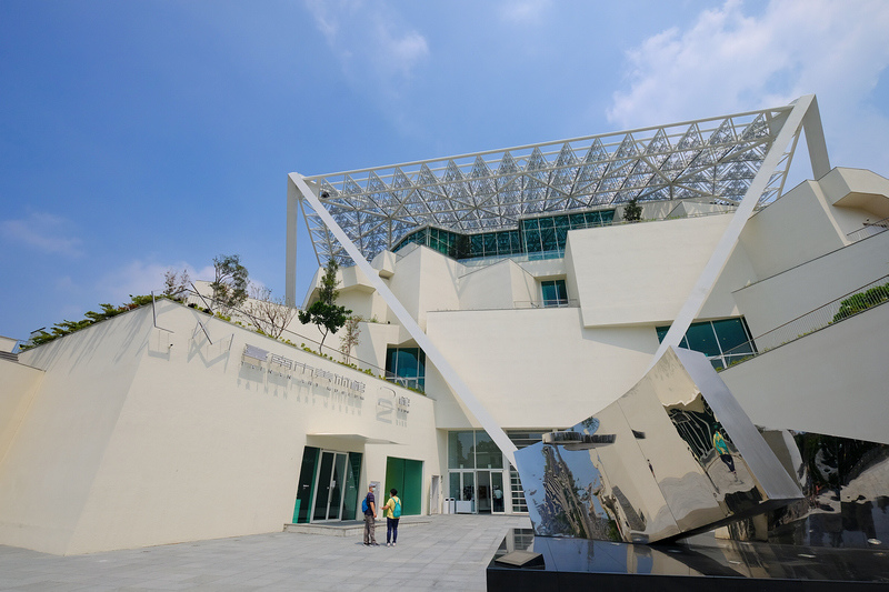 【台南美術館二館】全台最夯美術館！南美館門票展覽、餐廳美食＆