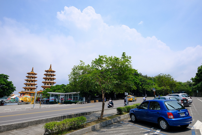 【高雄左營】蓮池潭風景區：龍虎塔、春秋閣、玄天上帝等交通美食