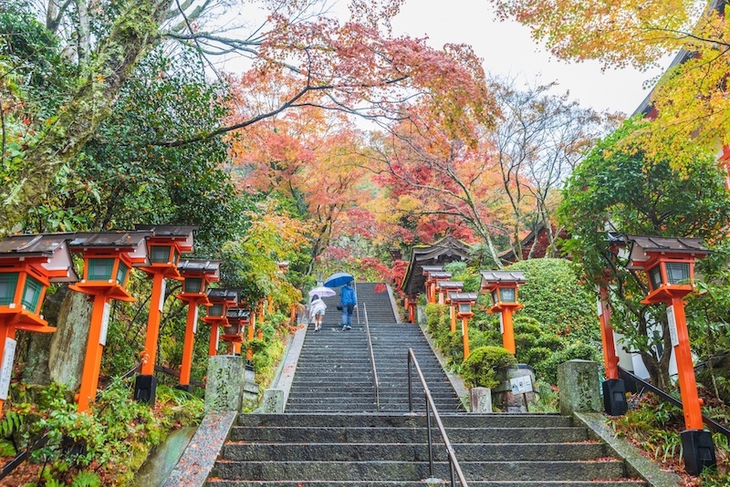 【京都楓葉景點】鞍馬寺：經典天狗必拍！門票、交通搭纜車上山最