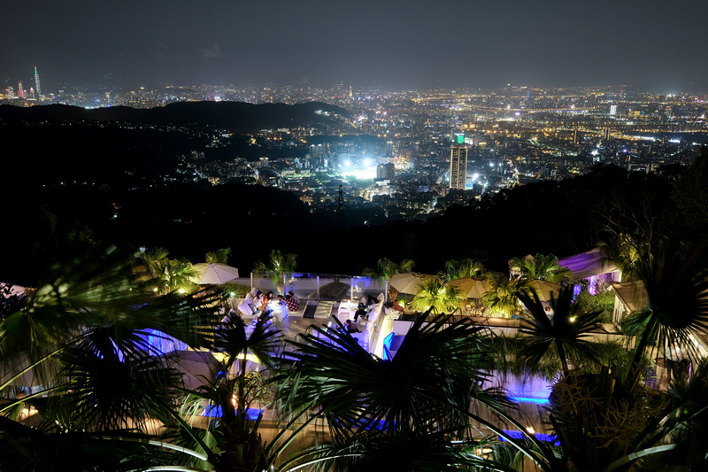 【台北陽明山】屋頂上The Top餐廳：無敵夜景約會必訪，菜單最便宜400元！