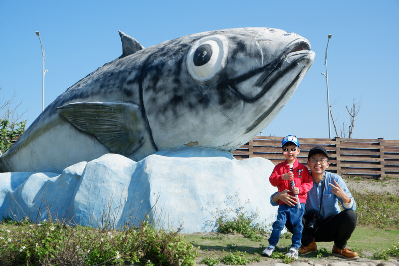 【新竹】南寮漁港攻略：波光市集、魚鱗天梯、美食餐廳、騎腳踏車