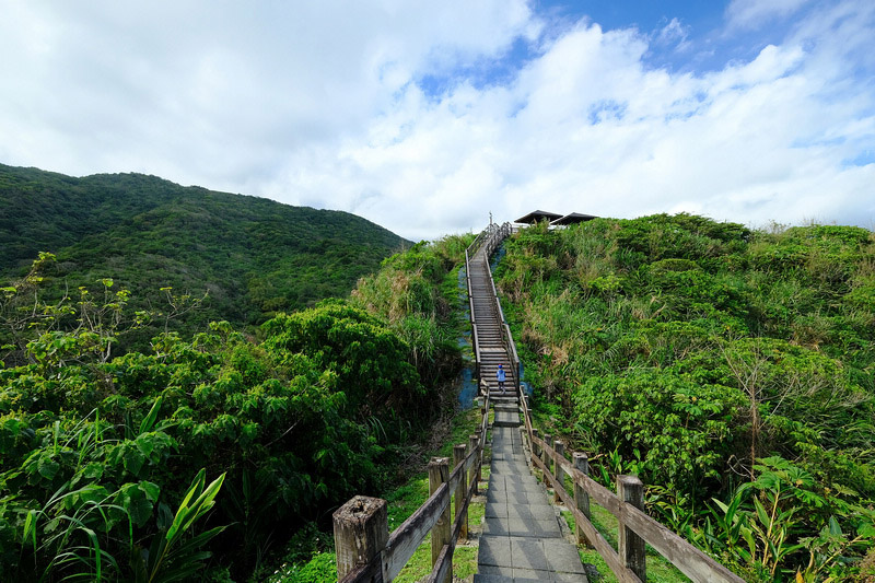 【花蓮豐濱】大石鼻山步道：輕鬆眺望無邊際海景！飛魚卵香腸也是