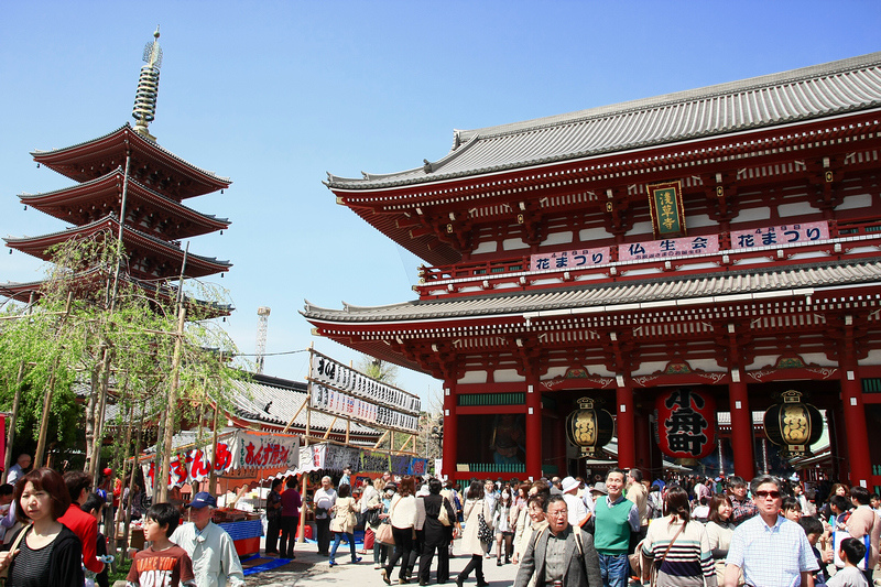 【東京】雷門淺草寺：東京最古老寺廟！籤御守和服＆附近美食景點