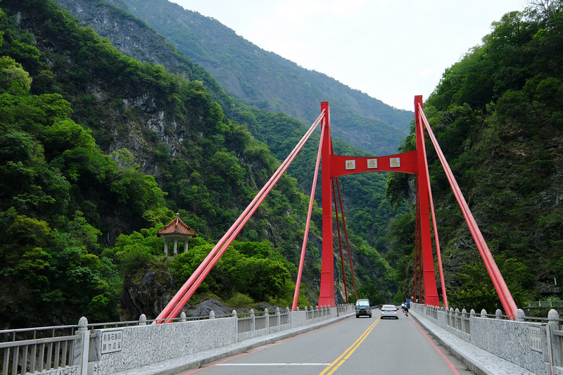 【太魯閣景點一日遊】2024太魯閣怎麼玩？絕美峽谷、步道吊橋