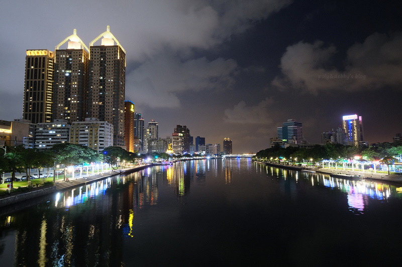 【高雄景點】愛河怎麼逛：愛河之心夜景、愛河市集、愛之船美食一