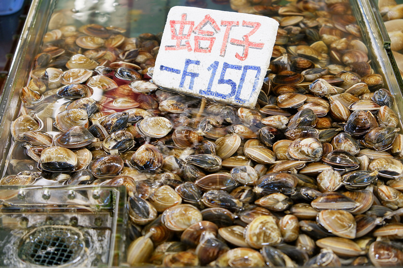 【桃園】竹圍漁港：美食餐廳、生魚片螃蟹攤位推薦、附近景點一日