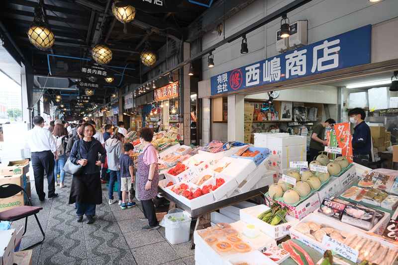 【札幌二條市場必吃】2024二條市場美食必買推薦，帝王蟹海鮮