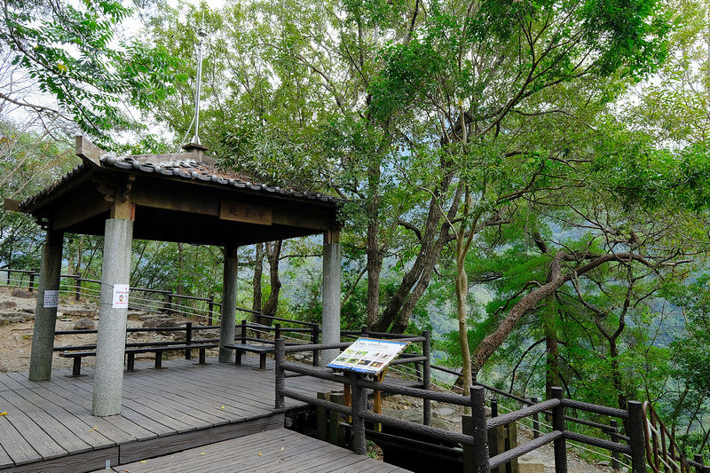 【台中】谷關景點一日遊：溫泉公園、明治老街、吊橋步道＆美食交