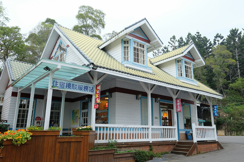 【苗栗通霄】飛牛牧場：擠奶餵羊趣！門票優惠、住宿餐廳親子一日