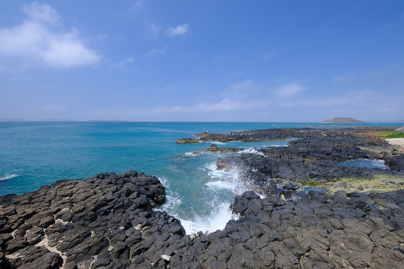 【澎湖】風櫃洞：巨型幽浮降臨！風櫃聽濤、漲潮噴水等，南環必訪