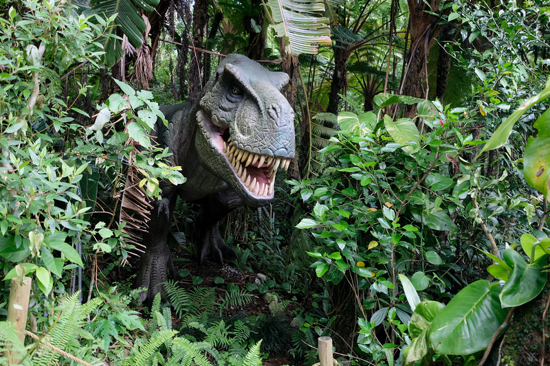 【沖繩名護】DINO恐龍公園：侏儸紀再現！80種恐龍親密接觸