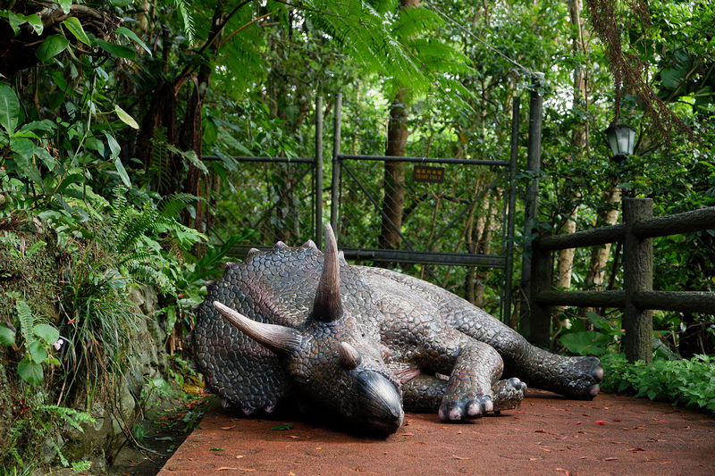 【沖繩名護】DINO恐龍公園：侏儸紀再現！80種恐龍親密接觸